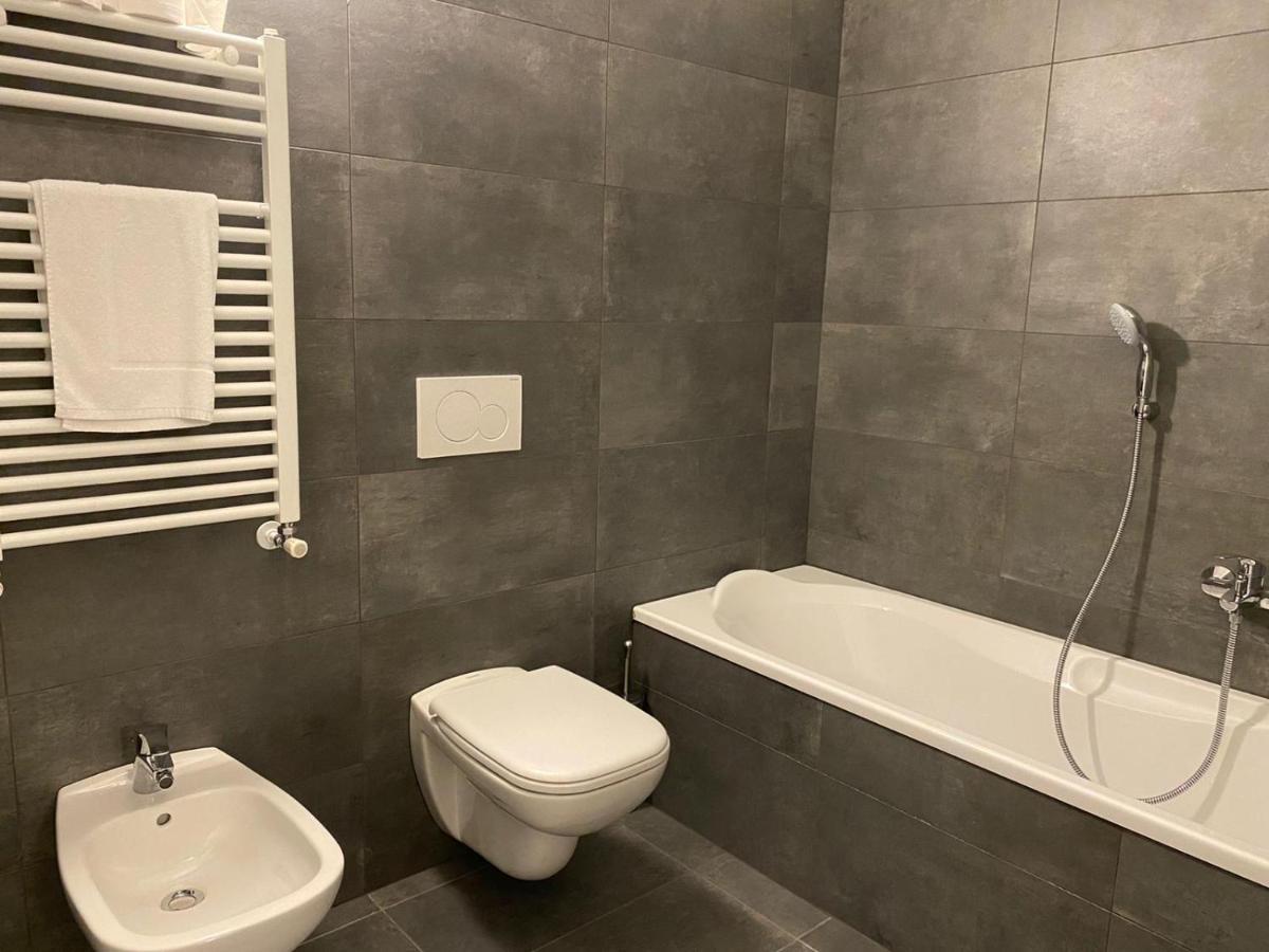موسّو Modern Apartments Lake View With Pool المظهر الخارجي الصورة