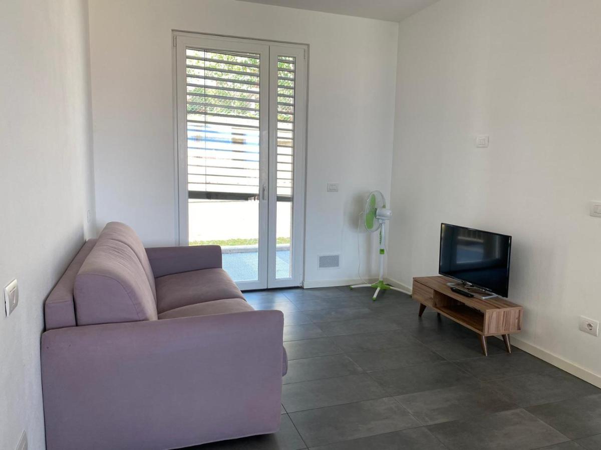 موسّو Modern Apartments Lake View With Pool المظهر الخارجي الصورة